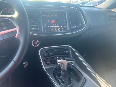 Used 2016 Dodge Challenger SXT Plus image 21