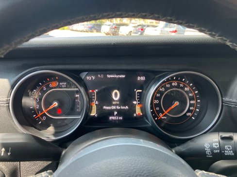 Used 2018 Jeep Wrangler Unlimited Sahara image 21