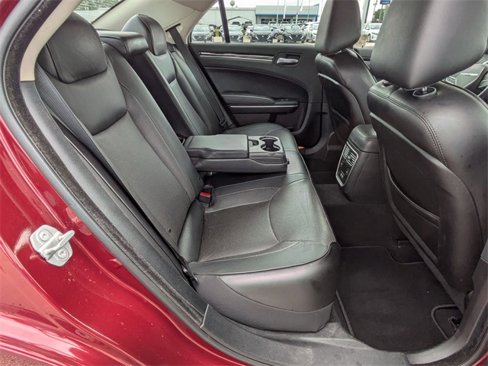 Used 2019 Chrysler 300 Limited image 34