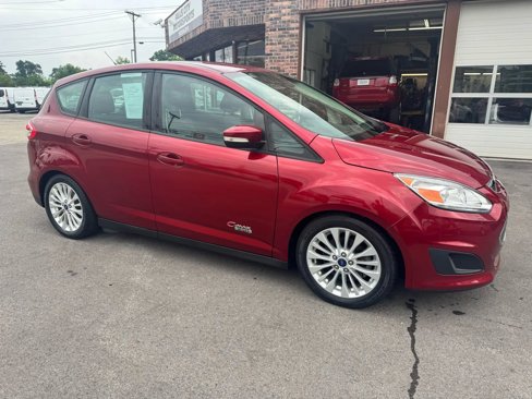Used 2017 Ford C-MAX Energi SE w/ Cold Weather Package image 16