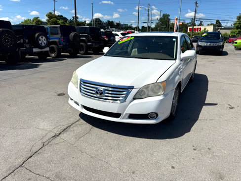 Used 2009 Toyota Avalon Limited image 7