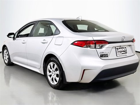 Used 2024 Toyota Corolla LE image 6