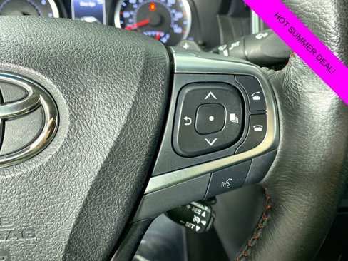 Used 2017 Toyota Camry SE image 14