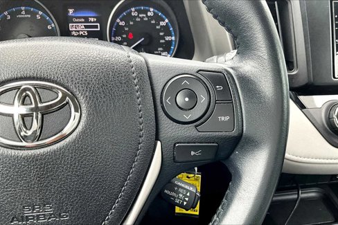 Used 2018 Toyota RAV4 XLE image 24