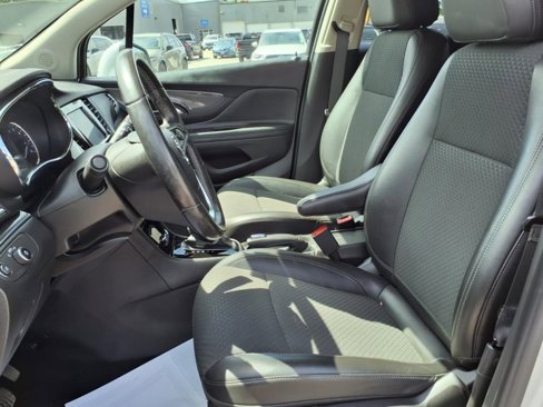 Used 2022 Buick Encore Preferred w/ Safety Package image 13