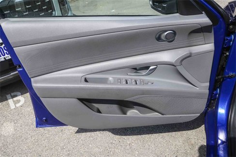 Used 2023 Hyundai Elantra SEL image 20