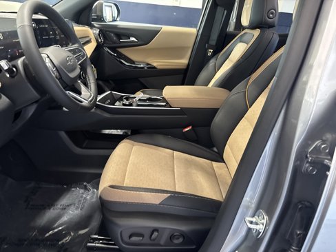 New 2026 Chevrolet Equinox ACTIV w/ Safety and Technology Package image 26