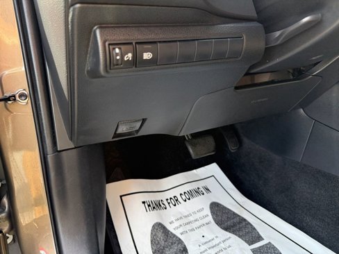 Used 2020 Toyota Corolla SE image 30
