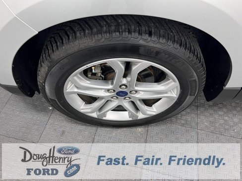 Used 2017 Ford Edge Titanium w/ Technology Package image 18