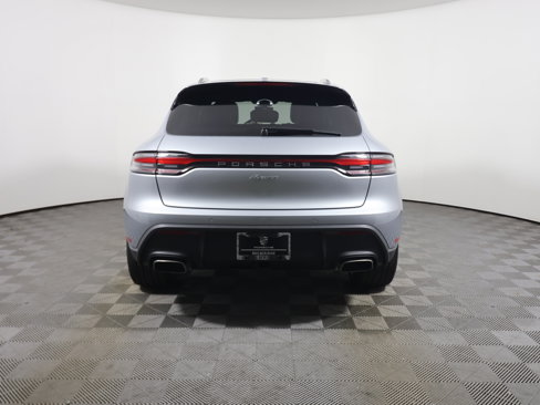 New 2025 Porsche Macan image 6