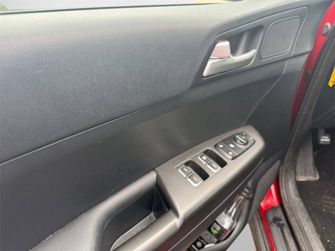 Certified 2019 Kia Sportage LX image 14