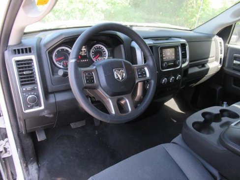 Used 2024 RAM 1500 Classic SLT image 17