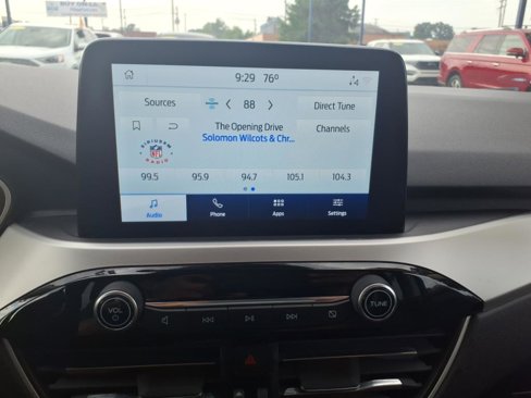 Used 2020 Ford Escape SEL image 18