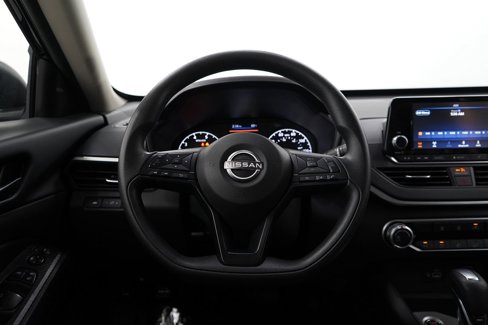 Used 2024 Nissan Altima 2.5 S image 13