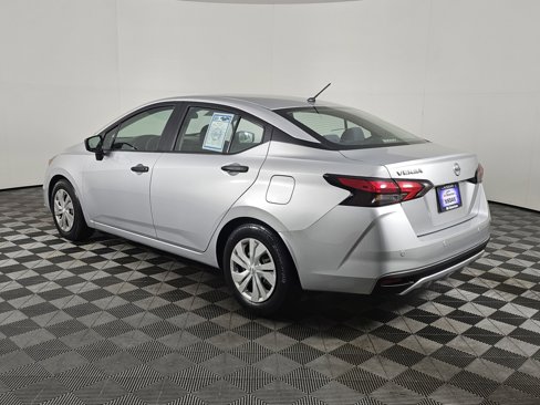 Used 2020 Nissan Versa S image 7