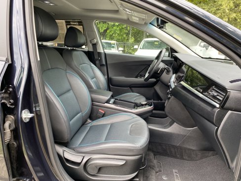 Used 2022 Kia Niro EX Premium w/ Cold Weather Package image 36