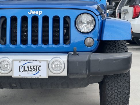 Used 2015 Jeep Wrangler Unlimited Sahara w/ Connectivity Group image 8