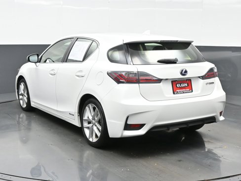 Used 2014 Lexus CT 200h image 4