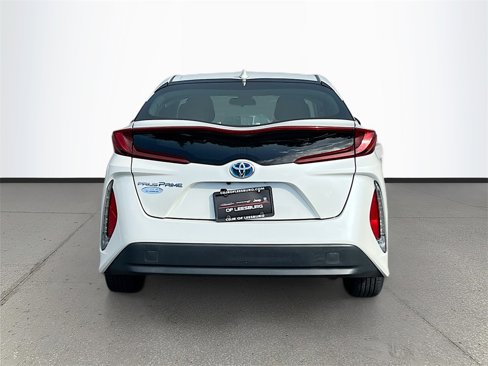 Used 2017 Toyota Prius Prime Premium image 6