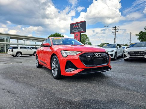 Used 2021 Audi e-tron Premium w/ Black Optic Package image 21