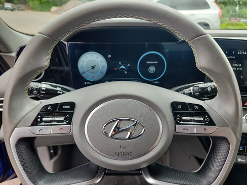 Used 2023 Hyundai Elantra SEL w/ Convenience Package image 18