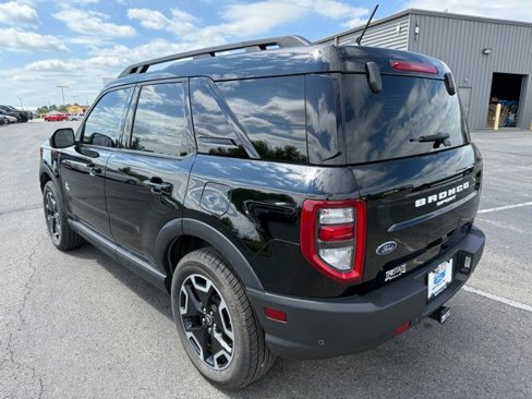 Used 2023 Ford Bronco Sport Outer Banks w/ Tech Package image 4