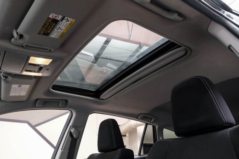 Used 2018 Toyota RAV4 XLE image 5