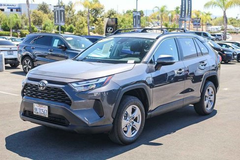 Used 2024 Toyota RAV4 XLE image 3