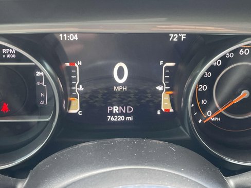 Used 2020 Jeep Wrangler Unlimited Sahara image 29