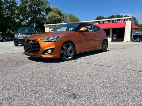 Used 2015 Hyundai Veloster Turbo image 3