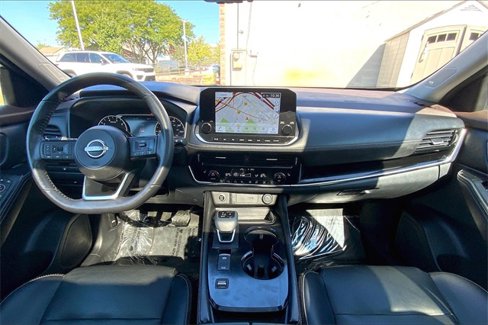 Used 2023 Nissan Rogue SL w/ SL Premium Package image 15