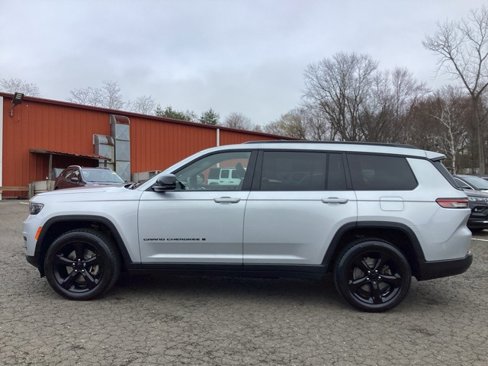 Used 2021 Jeep Grand Cherokee L Laredo image 8