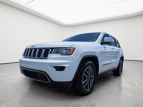 Used 2022 Jeep Grand Cherokee Limited image 3