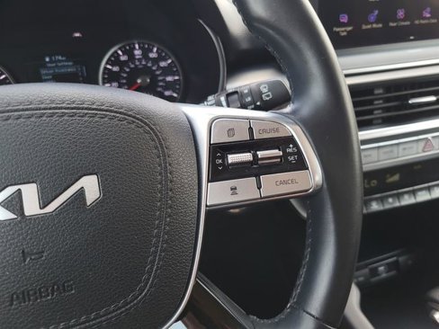 Used 2022 Kia Telluride LX image 31