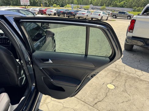 Used 2020 Volkswagen GTI SE image 17