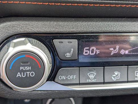 Used 2020 Nissan Kicks SR w/ SR Premium Package image 24