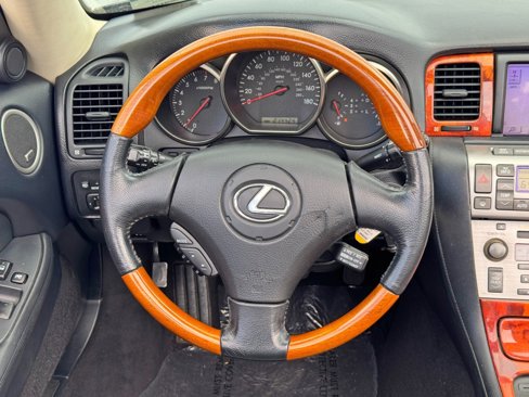 Used 2004 Lexus SC 430 Convertible image 20