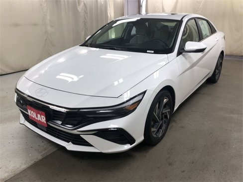 Certified 2025 Hyundai Elantra Limited image 1