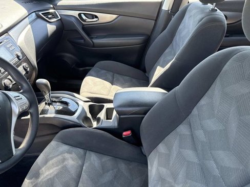 Used 2016 Nissan Rogue S image 21