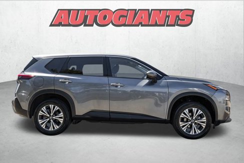 Used 2021 Nissan Rogue SV image 5