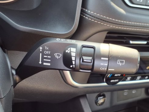 Used 2024 Nissan Rogue SV image 21