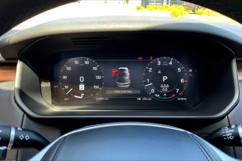 Used 2025 Land Rover Discovery Dynamic SE image 23