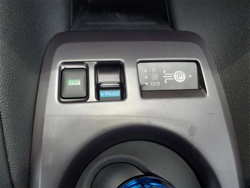 Certified 2023 Nissan Leaf S image 29