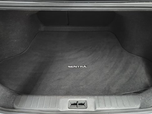 Used 2021 Nissan Sentra SR image 11