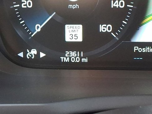 Used 2020 Volvo XC90 T6 Momentum w/ Protection Package Premier image 19
