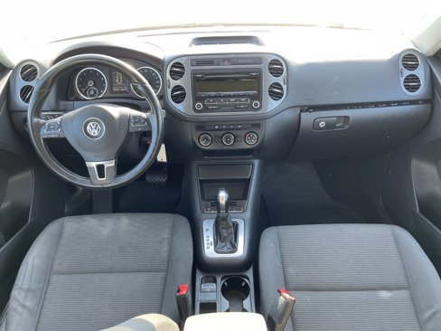 Used 2013 Volkswagen Tiguan S image 4