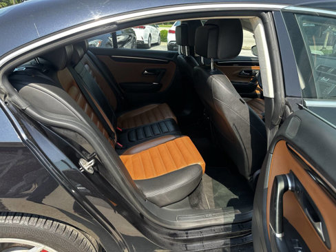 Used 2015 Volkswagen CC Executive image 17