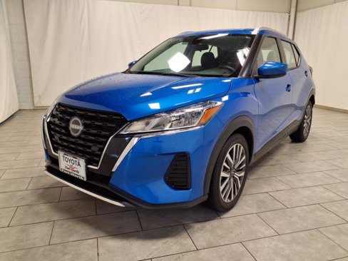 Used 2024 Nissan Kicks SV image 3