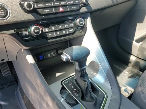 Used 2018 Kia Niro LX image 21