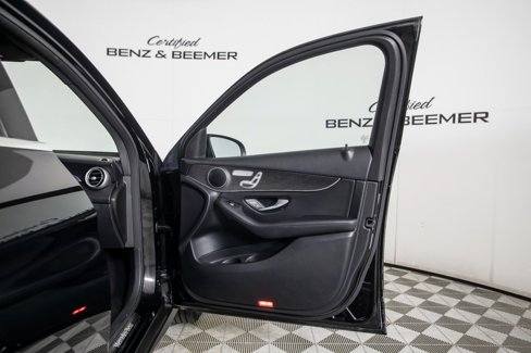 Used 2020 Mercedes-Benz GLC 300 4MATIC image 15